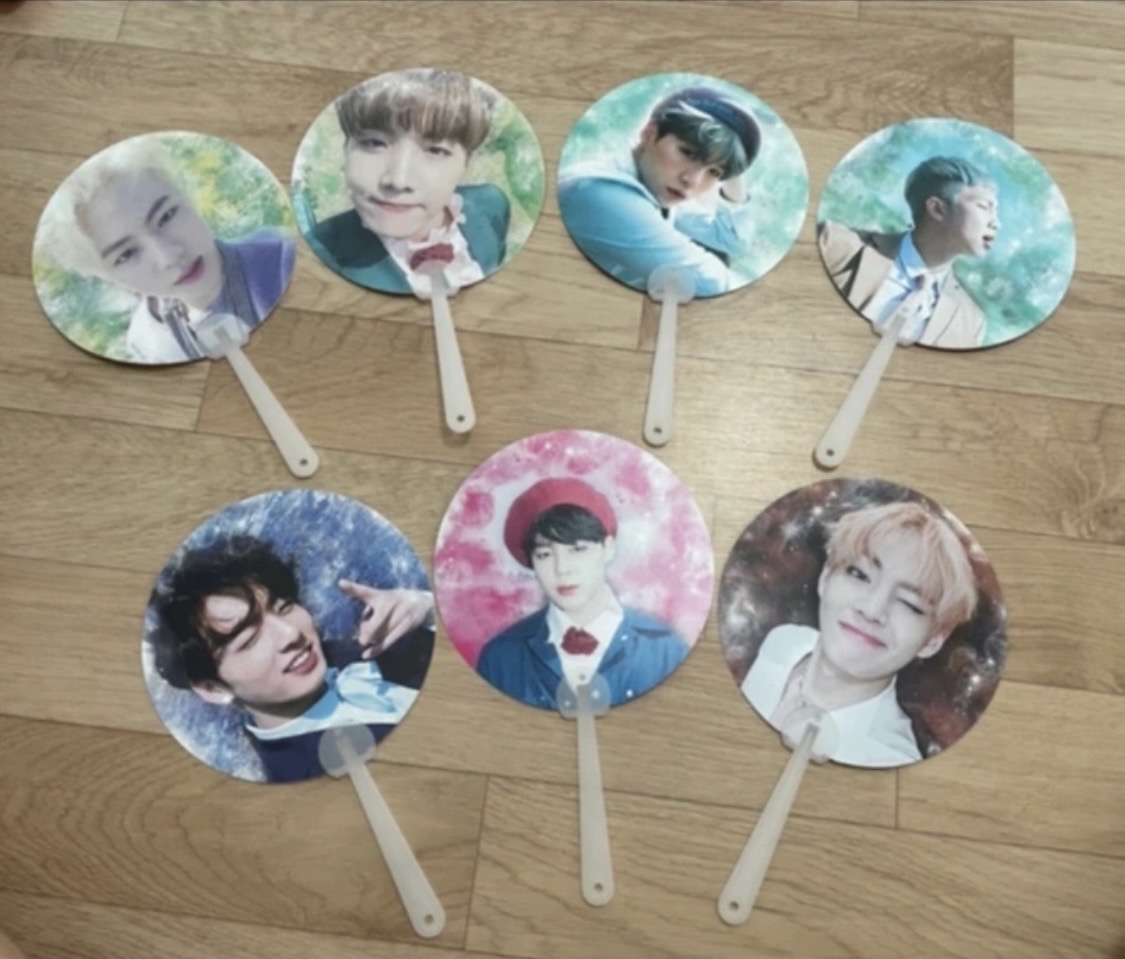 방탄소년단 BTS 부채 세트 팝니다