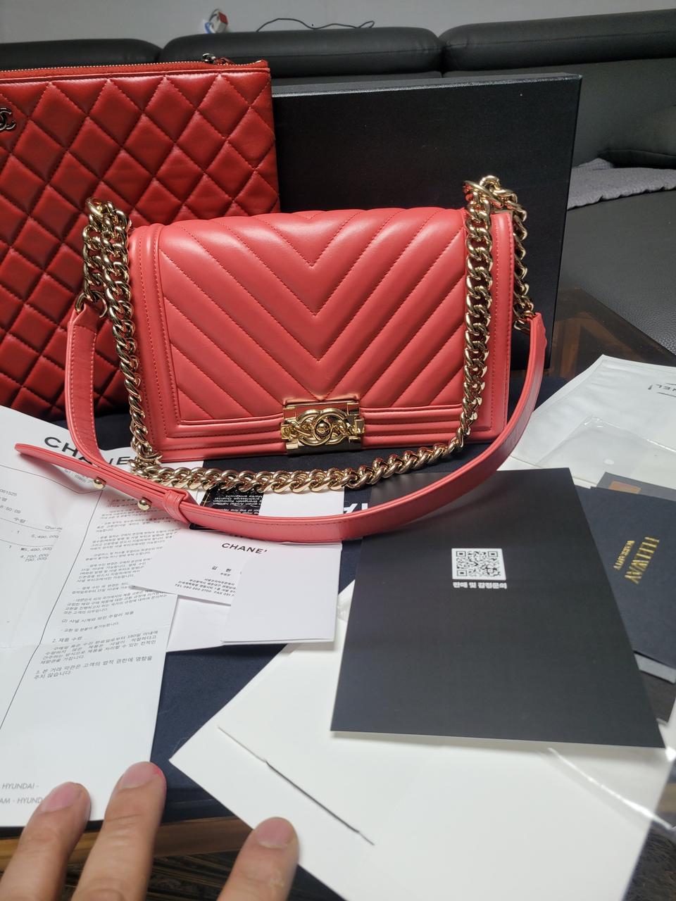 샤넬 보이백 미듐 정품