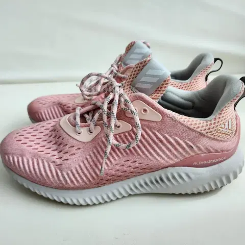 나이키 알파바운스 핑크 240mm