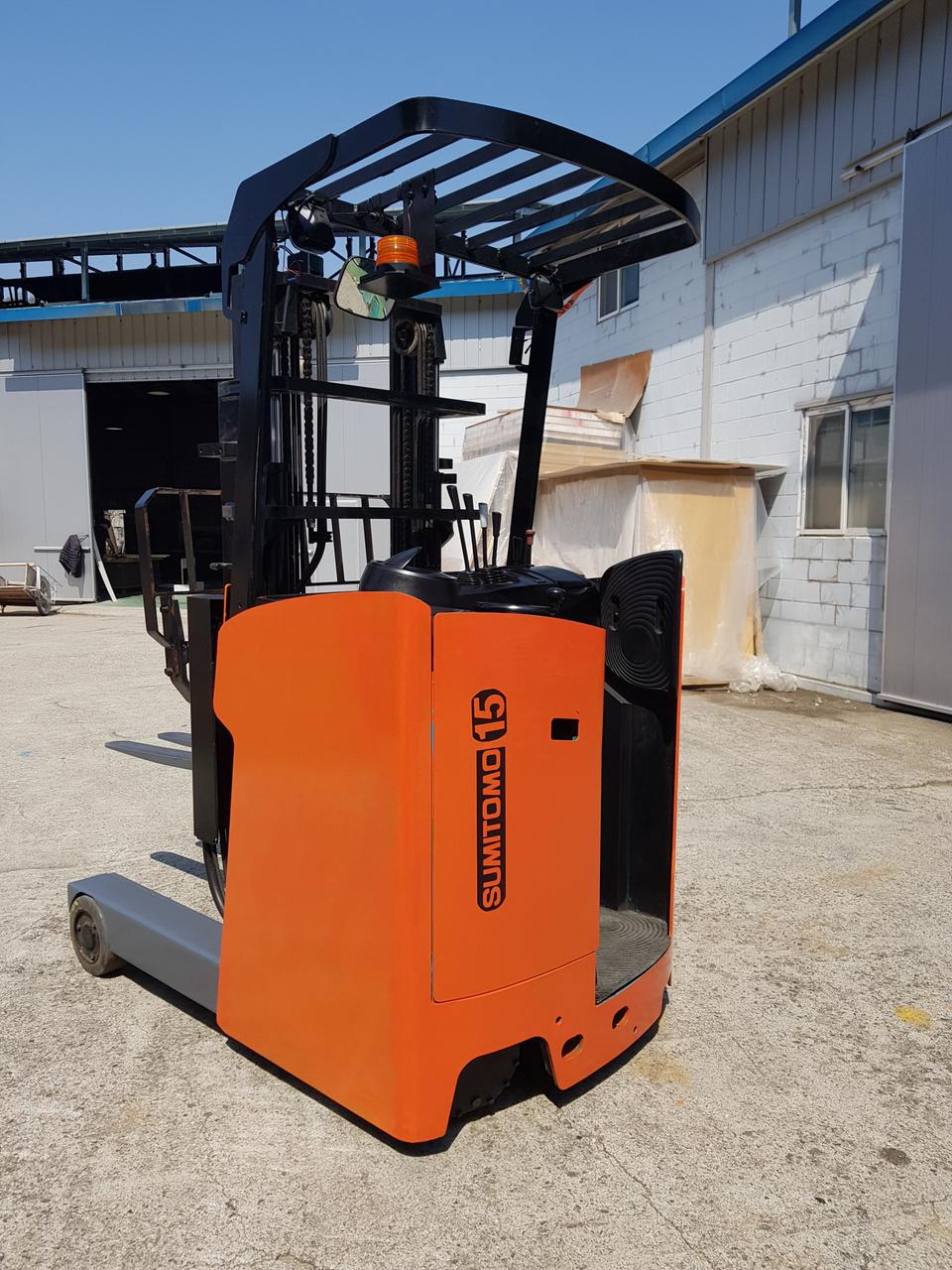 중고지게차 1.5톤 컨테이너속작업가능 싸이드쉬프트장착