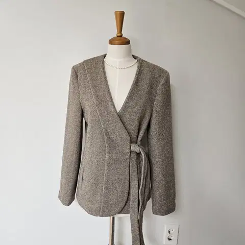 (세일/바배) 노카라 허리끈 모직 자켓