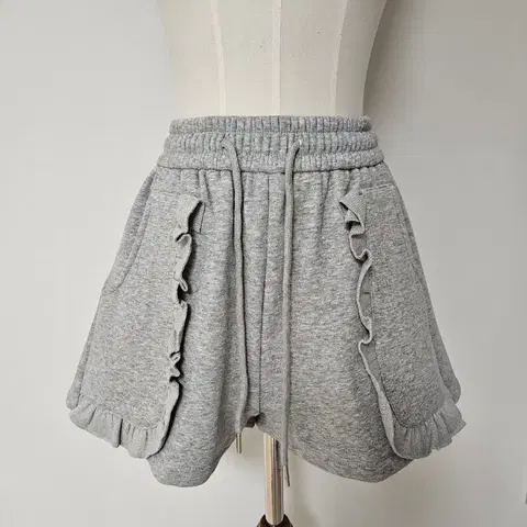 (신상/세일) 프릴 융기모 하이웨스트 반바지 숏팬츠