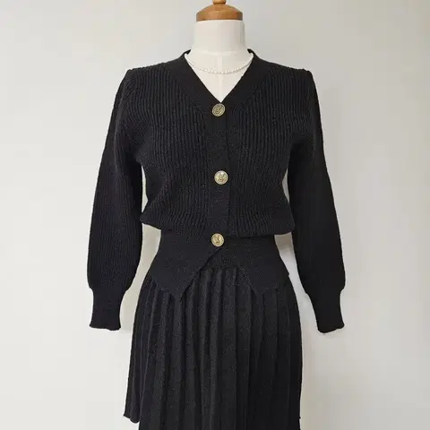 (신상/세일) 단추 브이넥 골지 가디건 스커트 셋업 세트
