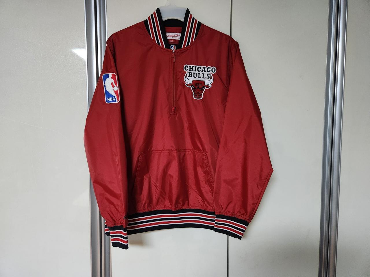 NBA 시카고불스 미첼앤네스 아노락 사이즈M