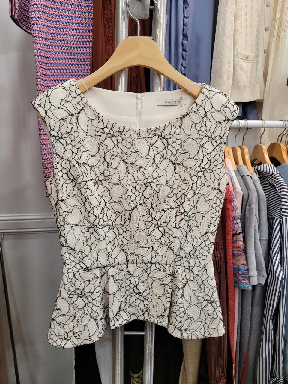 모조에스핀 민소매 탑(XS)