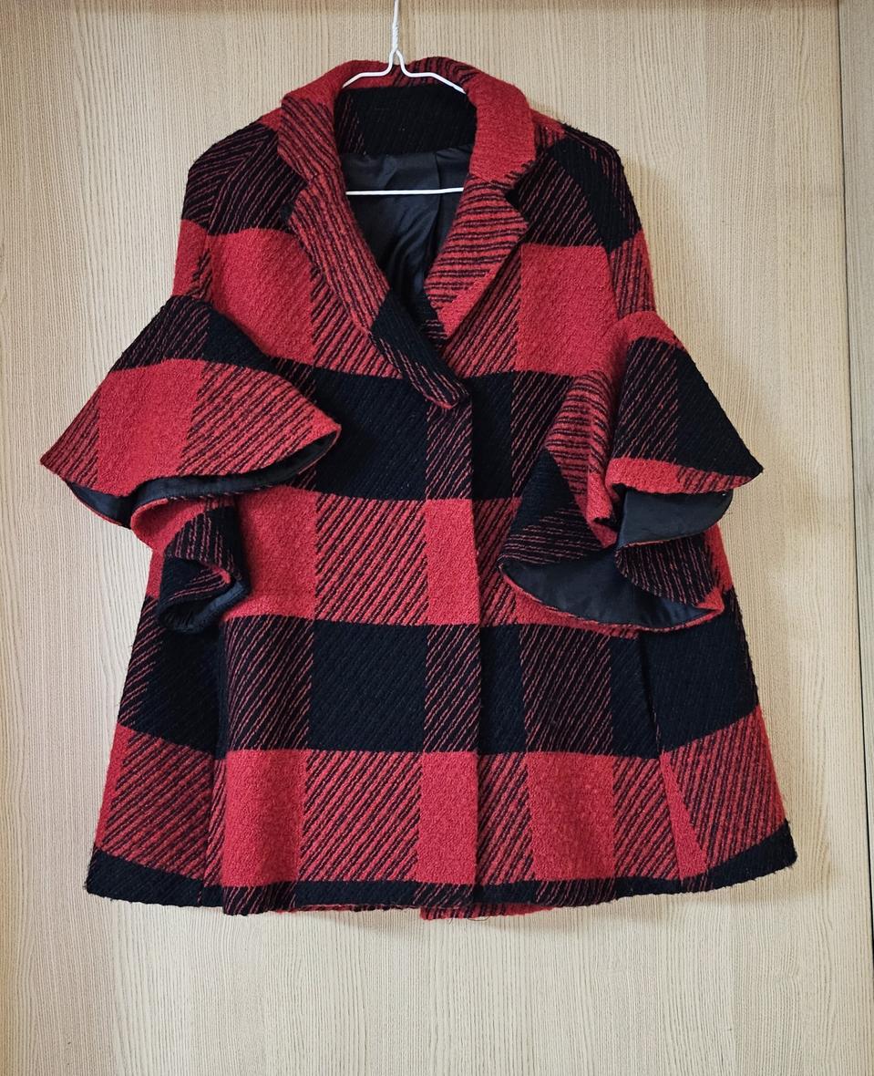 간지나는 망토코트