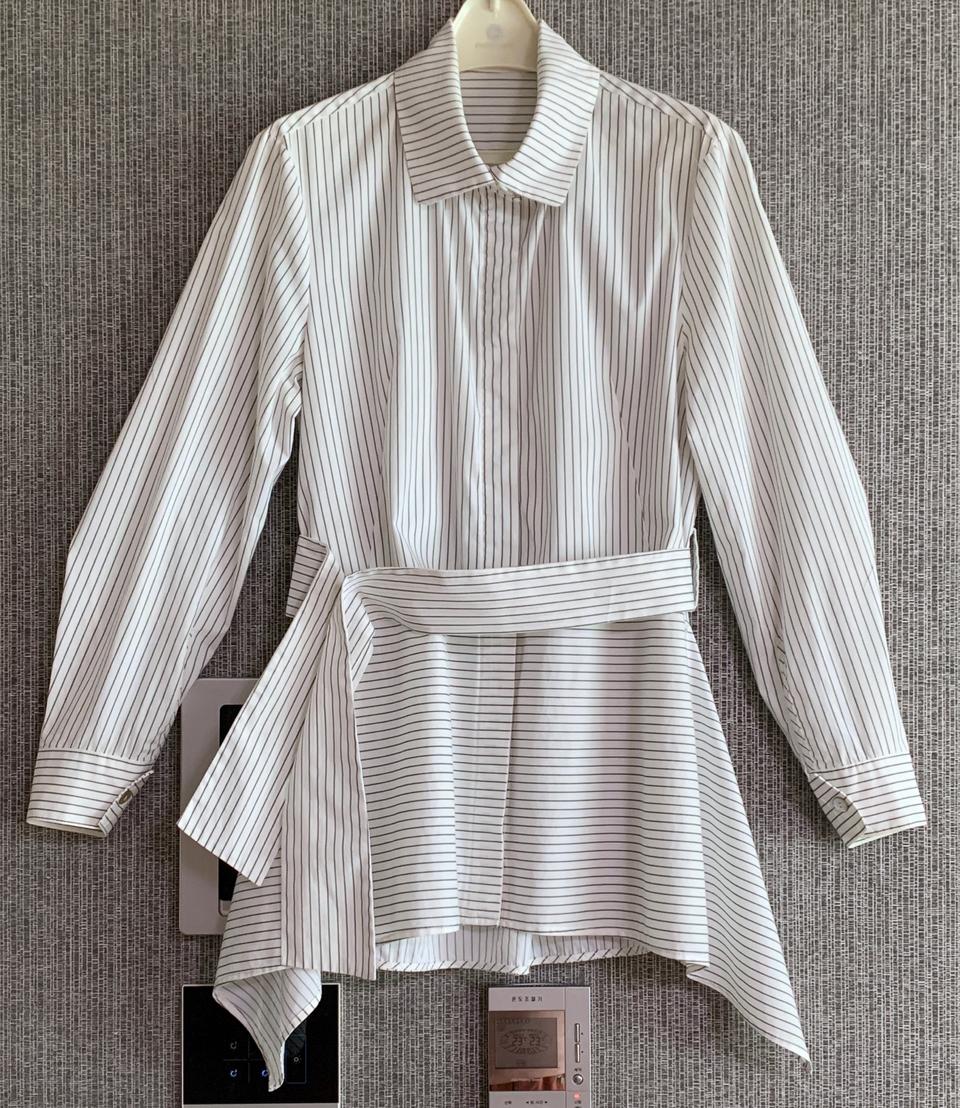 모던 스트라이프 언밸런스 셔츠 코튼 블렌드 화이트 블라우스 데일리