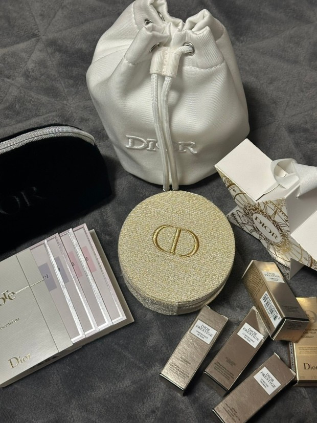 디올 쥬얼리박스 트위드 원형파우치