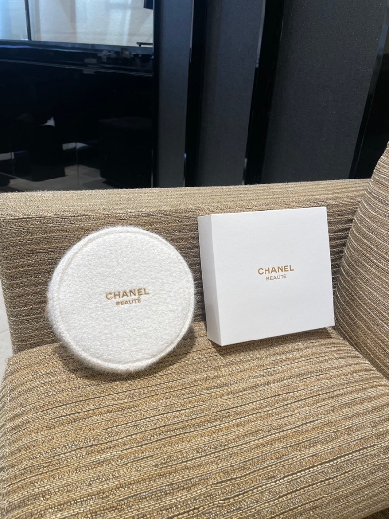 샤넬 트위드 원형파우치