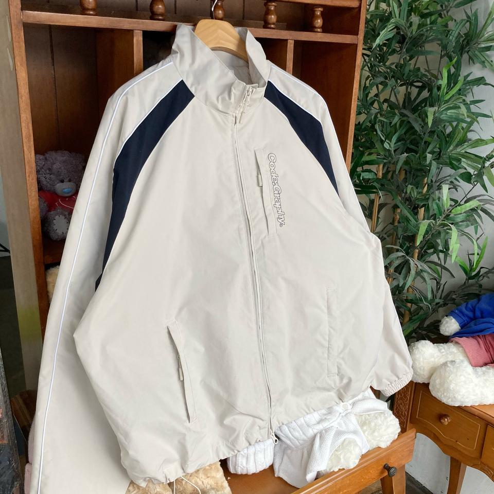 코드그라피 배색 투웨이 바람막이