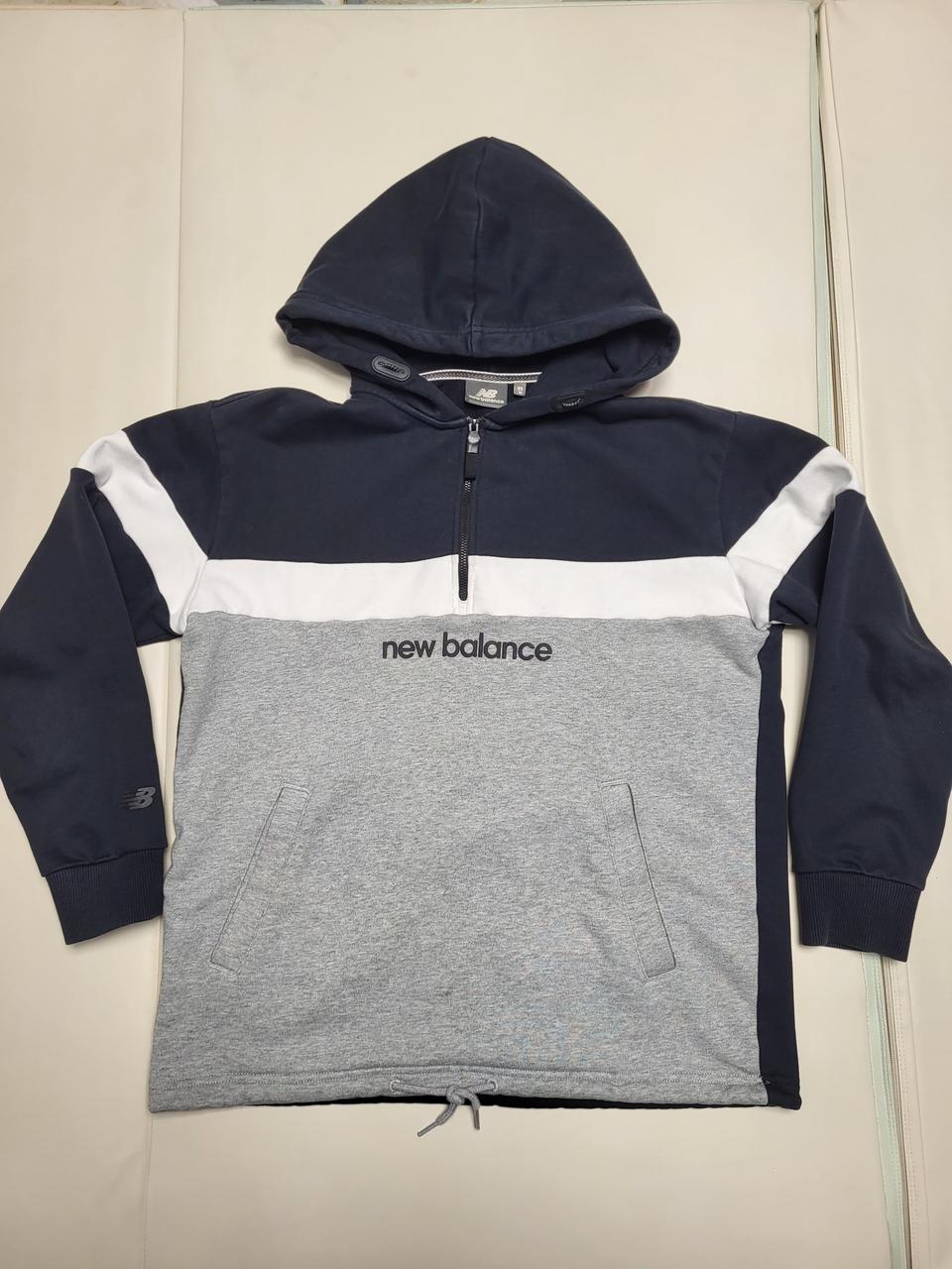 뉴발란스 후드티