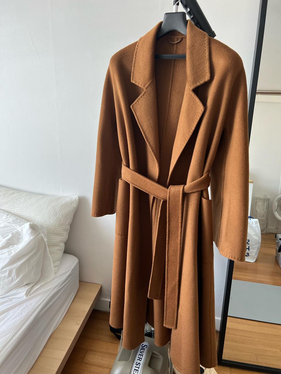 로브벨트 지블링 캐시미어100 코트