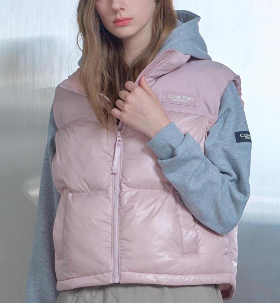 캘빈클라인 여성 크롭 패딩조끼