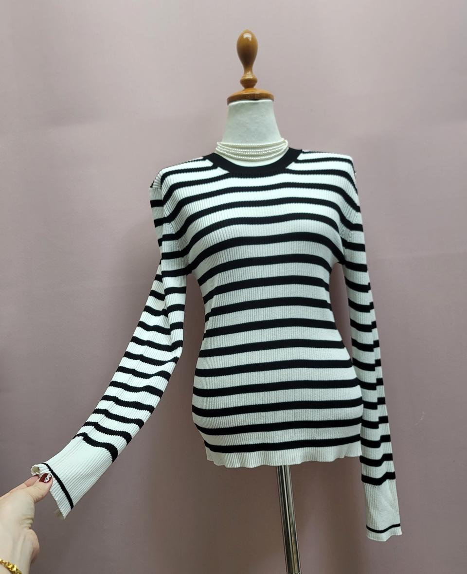 nainkol 나인컴퍼니 찰랑 스트라이프 니트