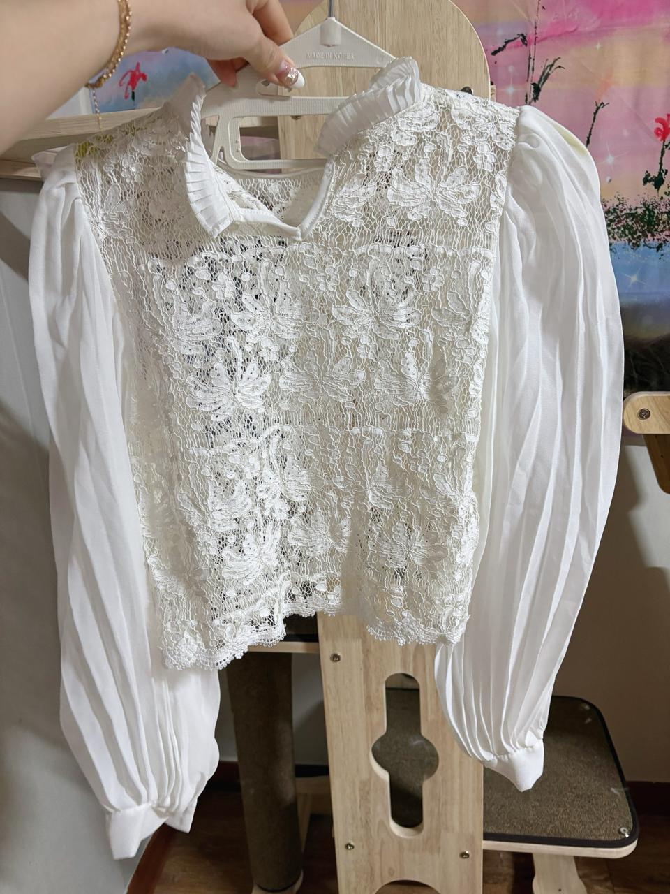 레이스블라우스