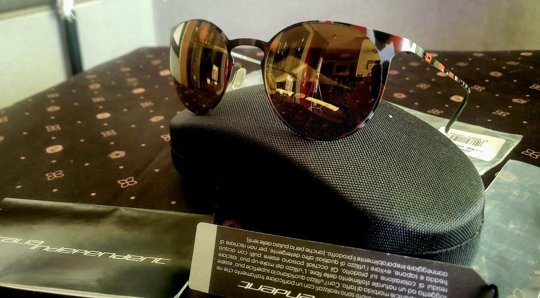 [미사용 새상품]- INDEPENDENT- 티타늄 카모  선글라스