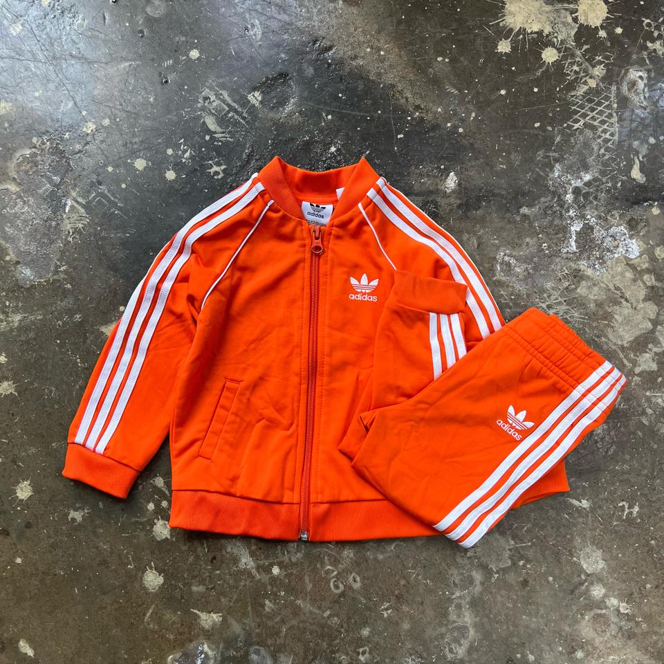 85) 아디다스 키즈 슈퍼스타 트랙자켓 트레이닝복 셋업 세트 공용