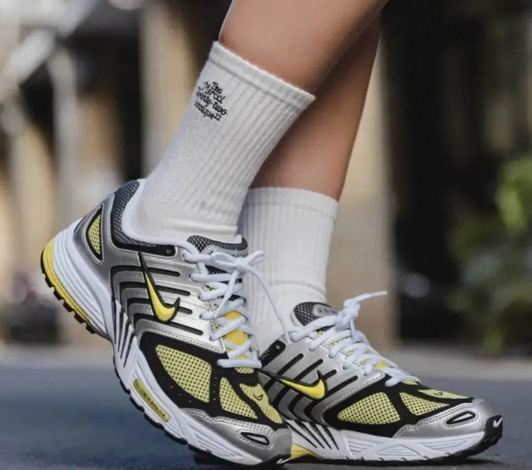 (새상품) 250 나이키 운동화 (정가는 179천원)