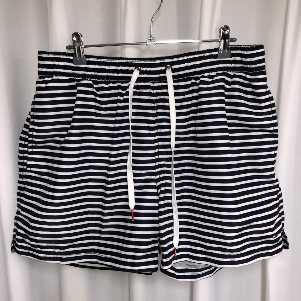 (새상품급) 타미 힐피거 스트라이프 쇼츠 비치웨어 (L 사이즈)