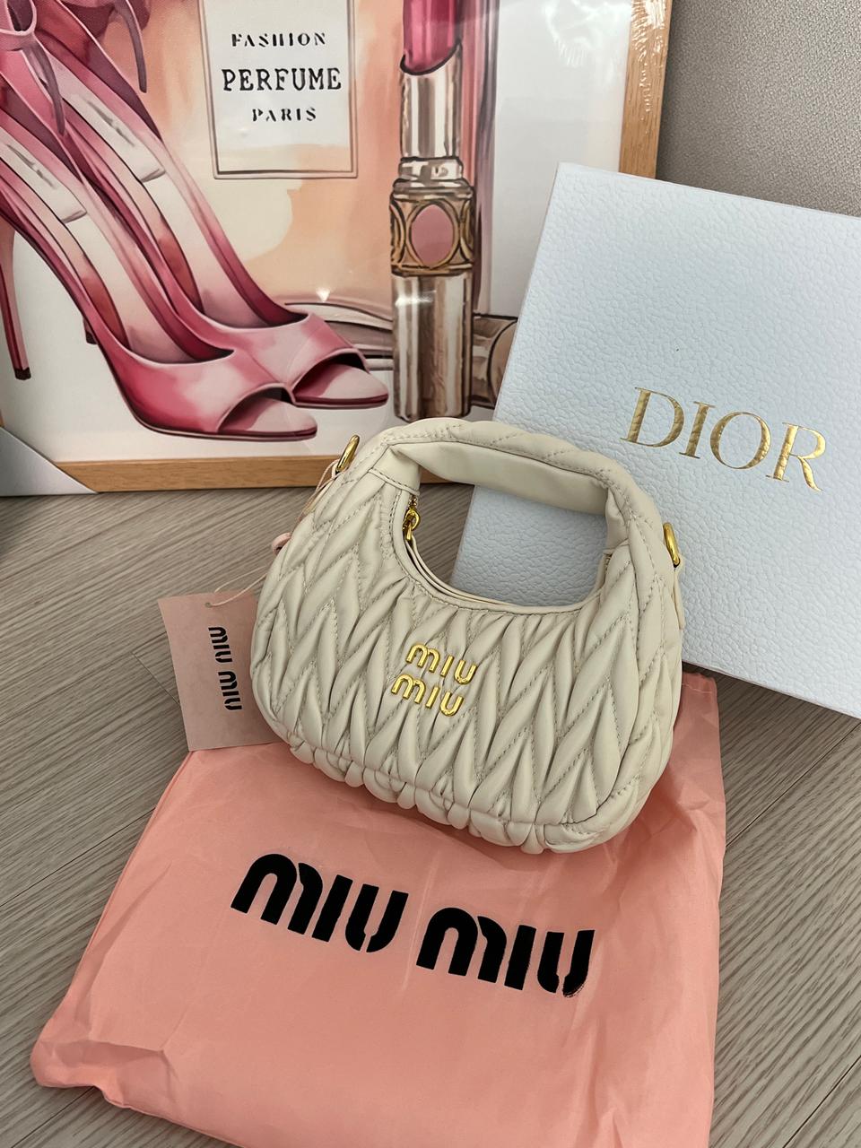 미우미우 미니백 가방 아이보리