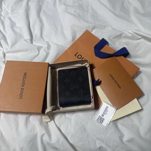 루이비통 이클립스 반지갑 새상품급 정품