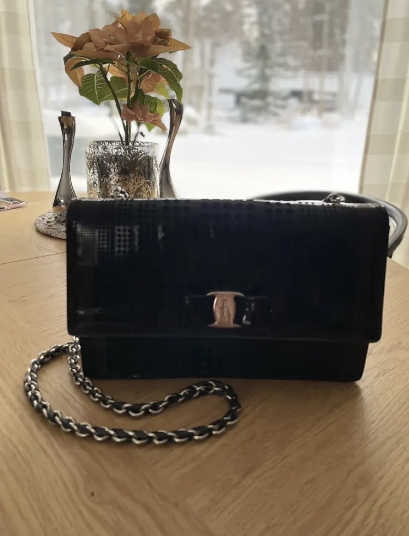 페라가모 Nero patentcalf 크로스백