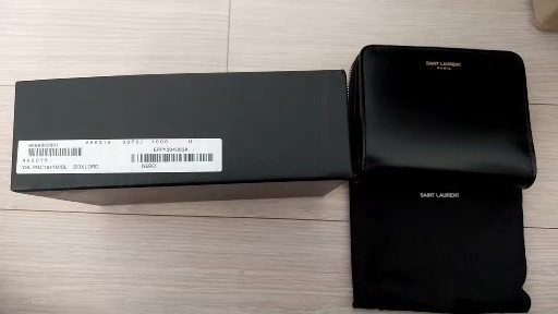 입생 로랑 지퍼 반지갑 정품