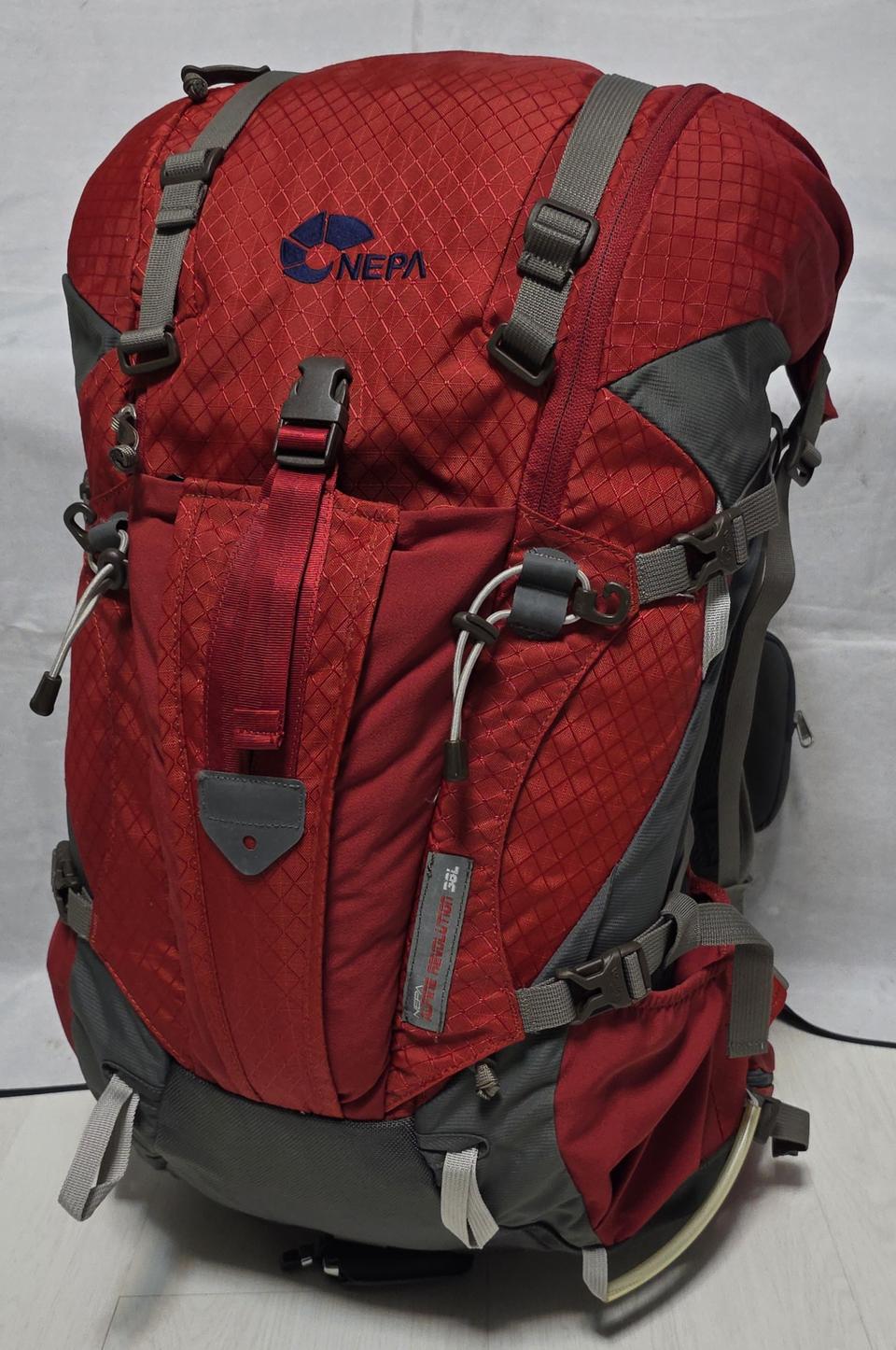 네파 NEPA 알파인 레볼루션 38L 등산배낭 여행캠핑백팩 롤탑배낭