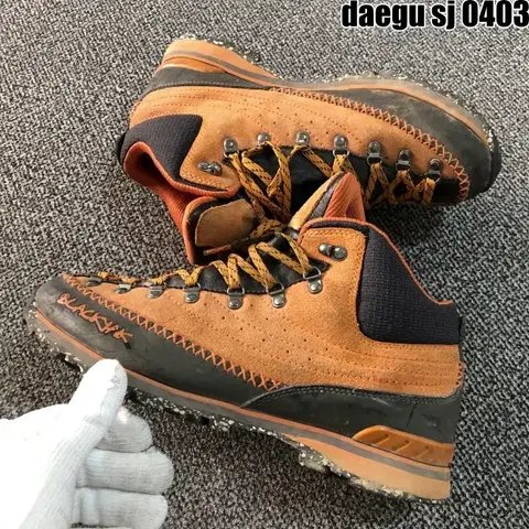 265 블랙야크 등산화