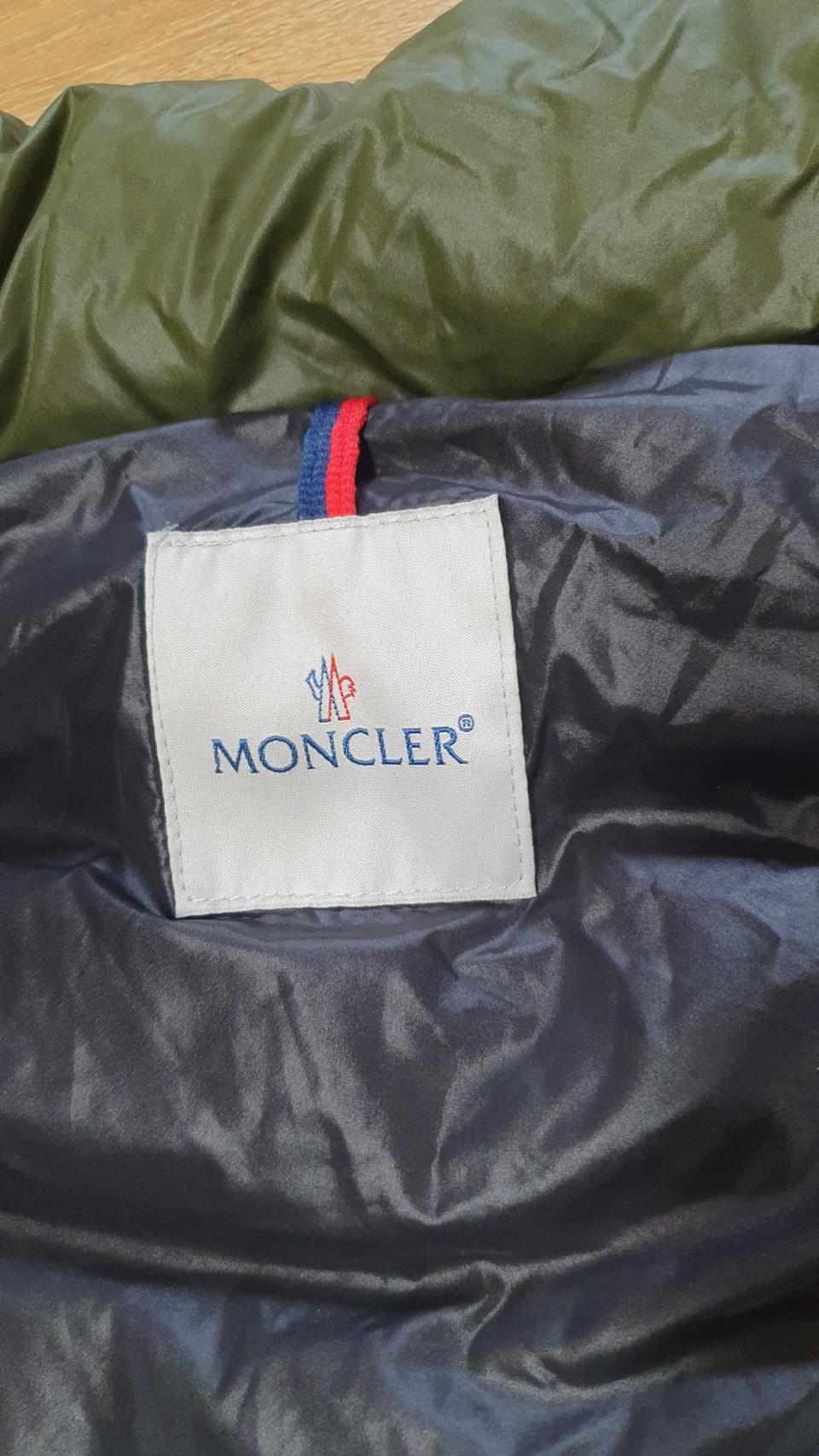 여성 몽클레어패딩조끼1사이즈 카키색