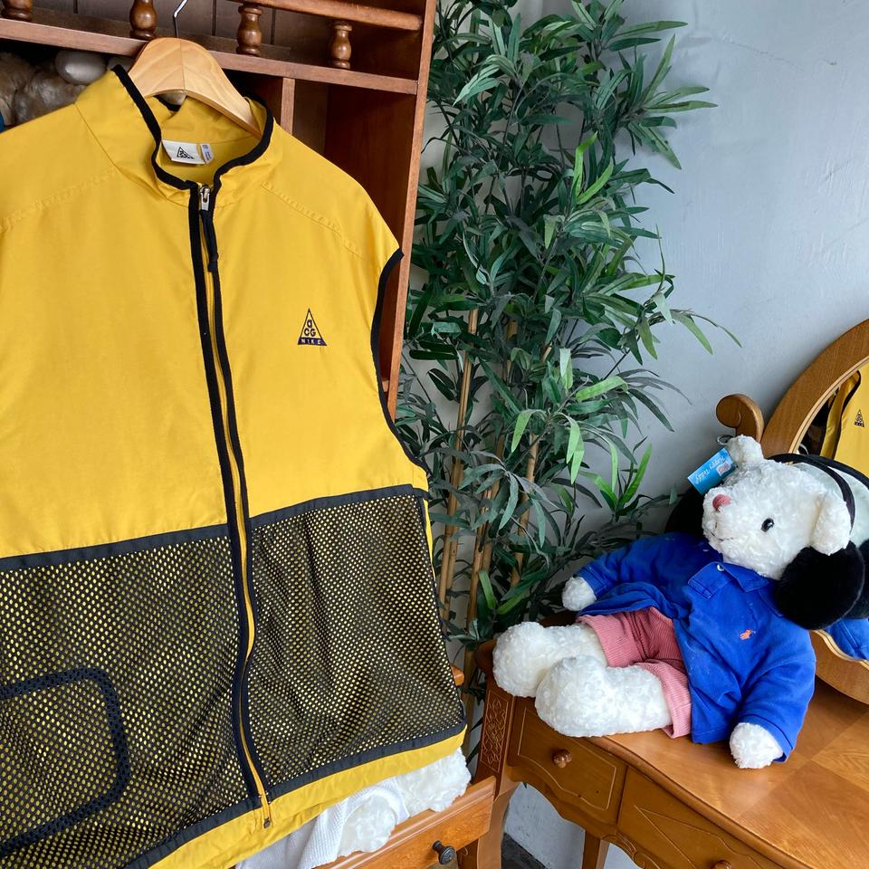 나이키 acg 90’s 테크웨어 집업 베스ㄸ