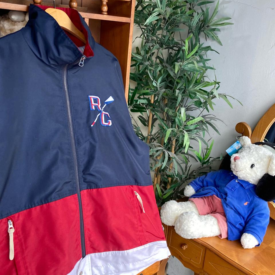 로맨틱 크라운 배색 점퍼