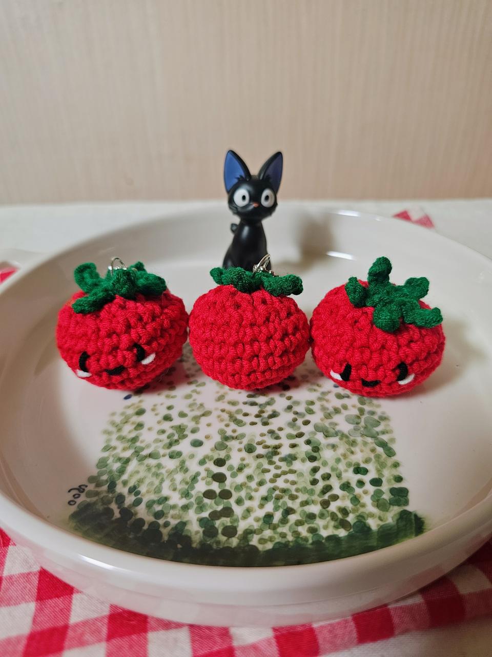 손뜨개 귀여운 토마토 키링