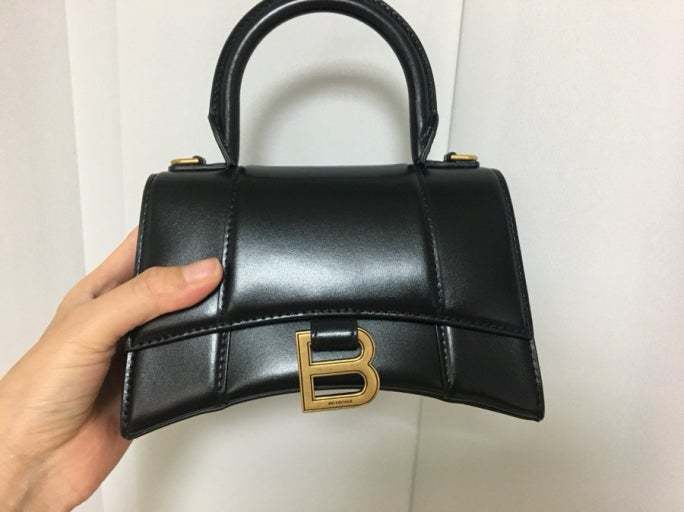 발렌시아가 아워글래스 탑핸들 xs