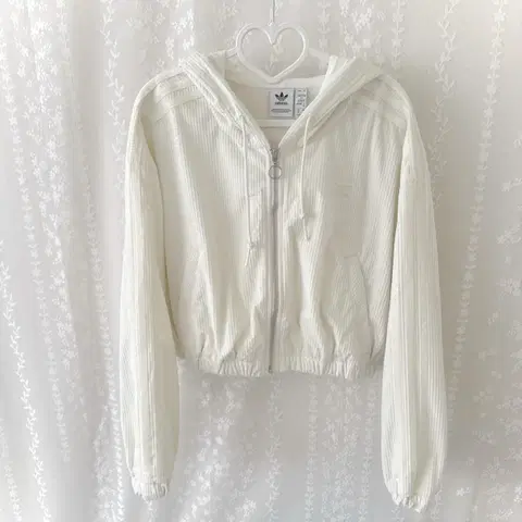 아디다스 유일매물 화이트 코듀로이 후드집업 크림 아이보리 크롭 트랙탑