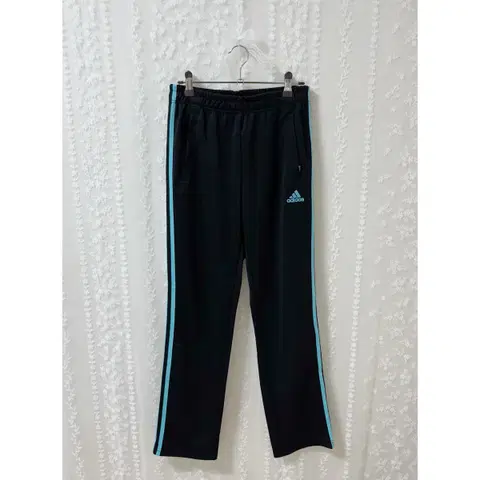 아디다스 블랙 스카이블루 트랙 팬츠 95 검하 바지 삼선 츄바