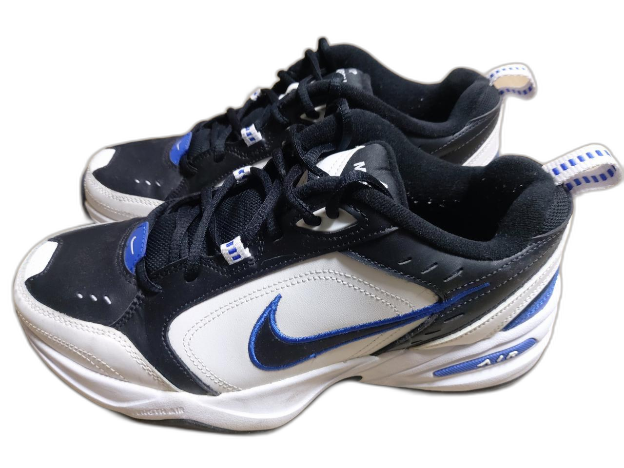 나이키 에어 모나크 275