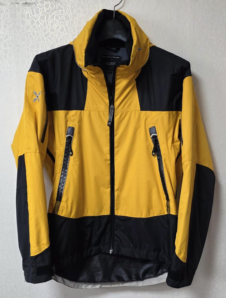 몬츄라 MONTURA event 춘추동계용 등산자켓 남성M 여성L