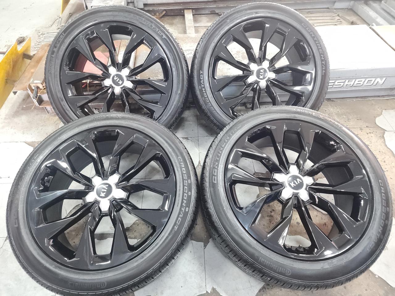 뉴쏘랜토 MQ4 20인치 휠타이어 셋트