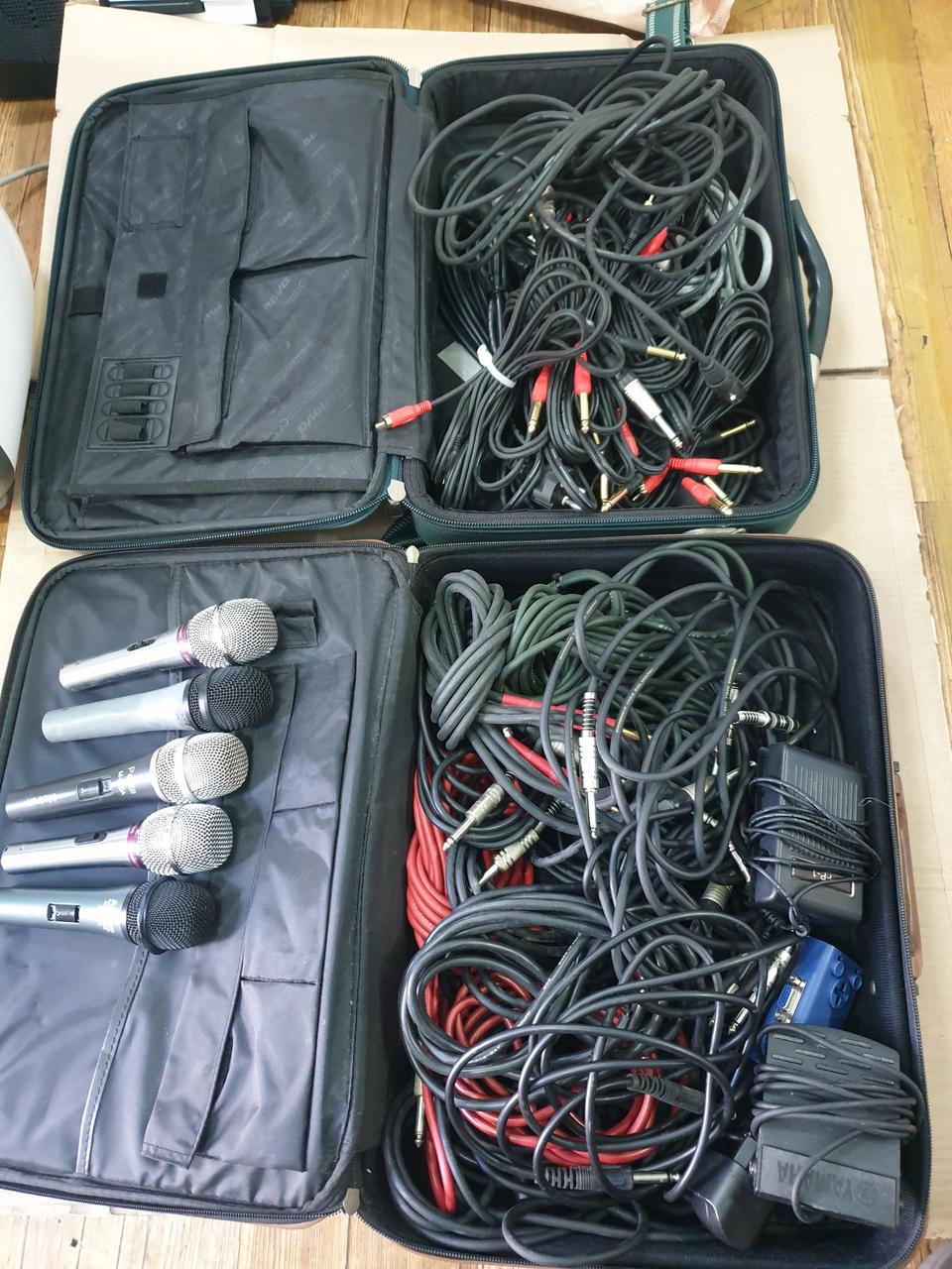음향기기 각종케이블 사진일괄