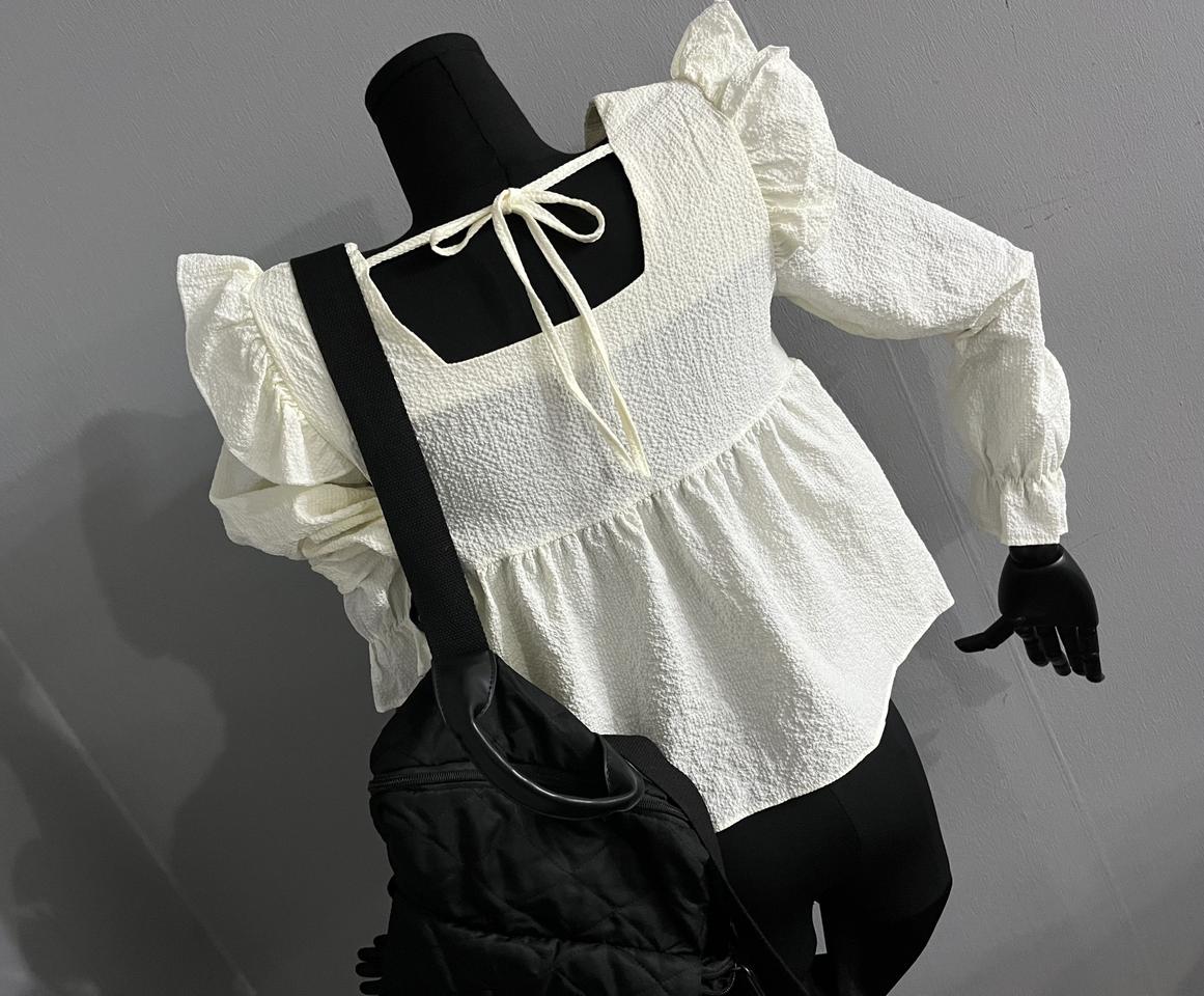 큐티프릴백리본블라우스/프릴블라우스/블라우스