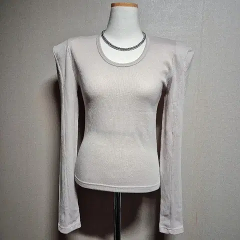 <새상품>(고퀄/국산)유넥 어깨패드 쫀쫀 골지 티셔츠