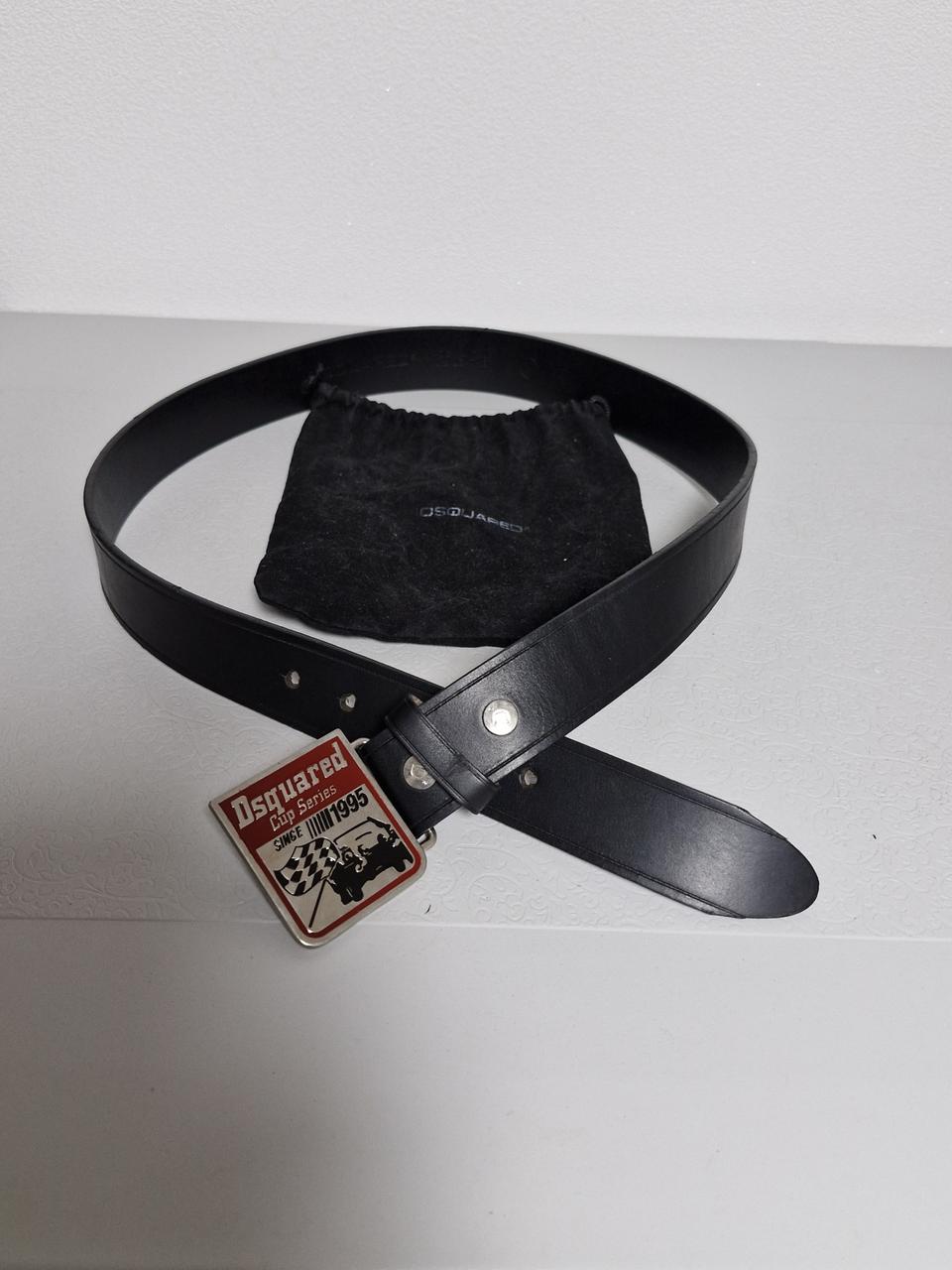 디스퀘어드2 이태리 통가죽벨트 정품입니다