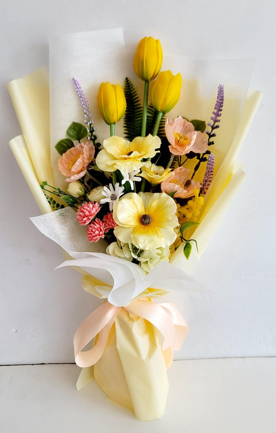 (새상품)옐로우 조화 꽃다발/인테리어소품/졸업식/생일
