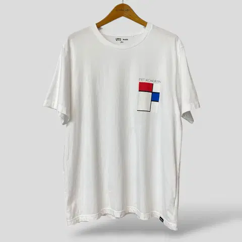 (XXL)유니클로 MOMA 모마 반팔티셔츠