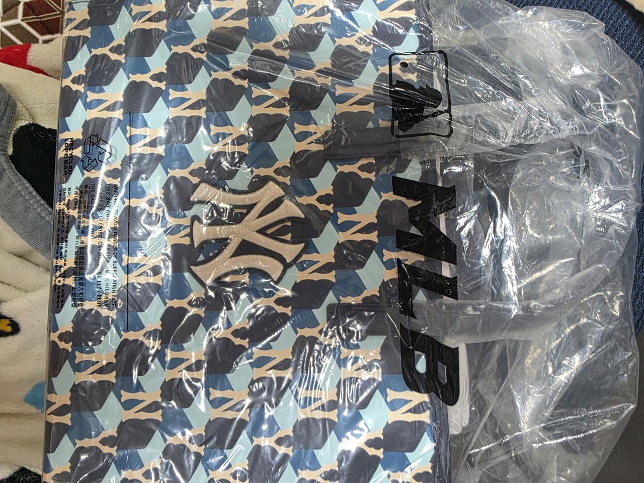 MLB 엠엘비 모노그램 토트백 완전새상품 아주저렴히판매