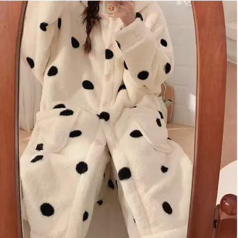 곰돌이 후드 가운