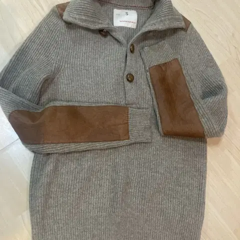 바나나리퍼블릭 니트 S 95 공용