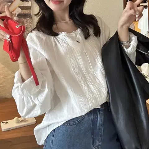 NE181)펀칭 레이스 핀턱 라인 루즈핏 라운드 블라우스 데일리룩