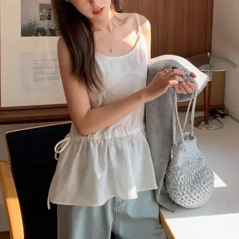 NE193)2컬러 허리 스트링 끈나시 셔링 플레어 끈나시 블라우스 꾸안꾸